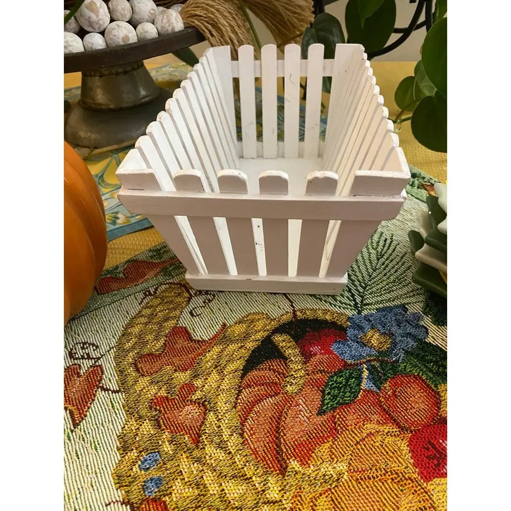 Small White Wood Picket Fence Basket Planter Farmhouse Cottage Decor 7.5
